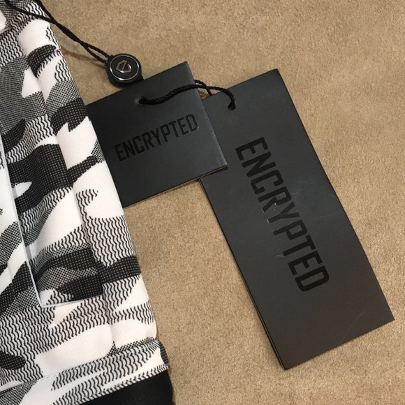 Encrypted black gray and white camo shorts. Size 14/16 Boys. Drawstring. NWT - Picture 5 of 8